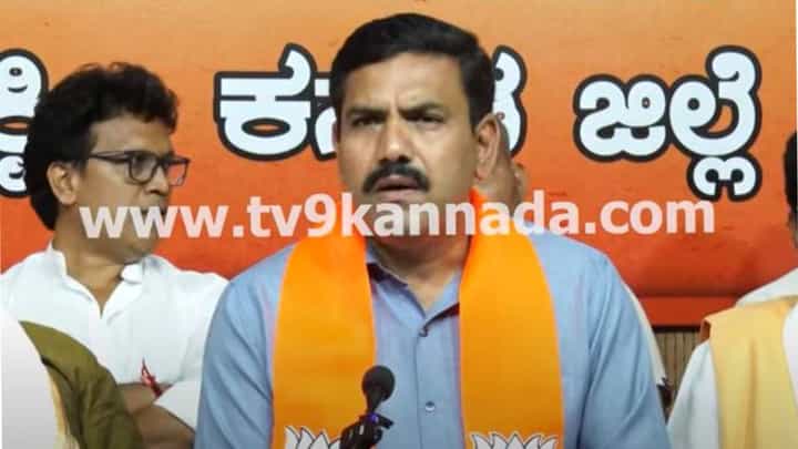 ರಾಜ್ಯ ಸರ್ಕಾರ ಹಿಂದೂ ಕಾರ್ಯಕರ್ತರನ್ನು ವಿನಾಕಾರಣ ಟಾರ್ಗೆಟ್ ಮಾಡುತ್ತಿದೆ: ಬಿವೈ ವಿಜಯೇಂದ್ರ ರಾಜ್ಯ ಸರ್ಕಾರ ಹಿಂದೂ ಕಾರ್ಯಕರ್ತರನ್ನು ವಿನಾಕಾರಣ ಟಾರ್ಗೆಟ್ ಮಾಡುತ್ತಿದೆ: ಬಿವೈ ವಿಜಯೇಂದ್ರ