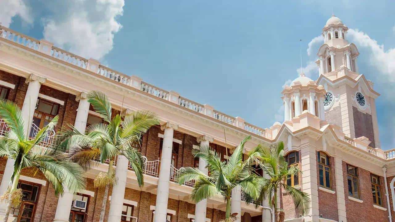 CBSE Toppers: CBSE ಟಾಪರ್ಸ್ಗಳಿಗೆ ಹಾಂಗ್ ಕಾಂಗ್ ವಿಶ್ವವಿದ್ಯಾಲಯದಿಂದ ಉಚಿತ ಉನ್ನತ ಶಿಕ್ಷಣ CBSE Toppers: CBSE ಟಾಪರ್ಸ್ಗಳಿಗೆ ಹಾಂಗ್ ಕಾಂಗ್ ವಿಶ್ವವಿದ್ಯಾಲಯದಿಂದ ಉಚಿತ ಉನ್ನತ ಶಿಕ್ಷಣ
