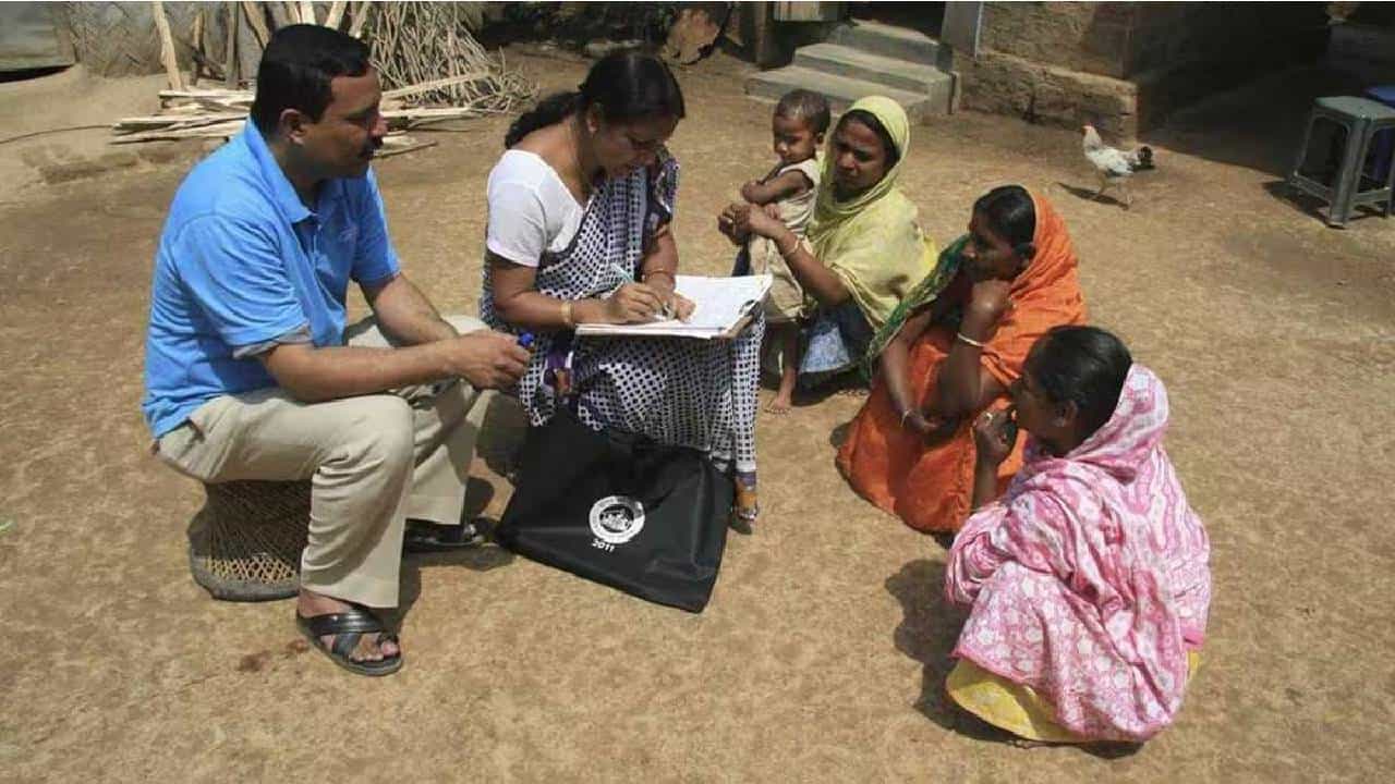 Caste Census: ಭಾರತದಲ್ಲಿ 2026ರ ಅಕ್ಟೋಬರ್ 1ರಿಂದ ಎರಡು ಹಂತಗಳಲ್ಲಿ ಜಾತಿ, ಜನಗಣತಿ Caste Census: ಭಾರತದಲ್ಲಿ 2026ರ ಅಕ್ಟೋಬರ್ 1ರಿಂದ ಎರಡು ಹಂತಗಳಲ್ಲಿ ಜಾತಿ, ಜನಗಣತಿ