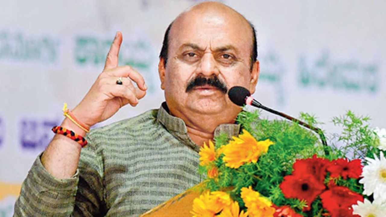 ವಕ್ಫ್ ವಿಚಾರದಲ್ಲಿ ಪ್ರಚೋದನಕಾರಿ ಹೇಳಿಕೆ: ಮಾಜಿ ಸಿಎಂ ಬೊಮ್ಮಾಯಿ ವಿರುದ್ಧದ ಕೇಸ್ ರದ್ದು ವಕ್ಫ್ ವಿಚಾರದಲ್ಲಿ ಪ್ರಚೋದನಕಾರಿ ಹೇಳಿಕೆ: ಮಾಜಿ ಸಿಎಂ ಬೊಮ್ಮಾಯಿ ವಿರುದ್ಧದ ಕೇಸ್ ರದ್ದು