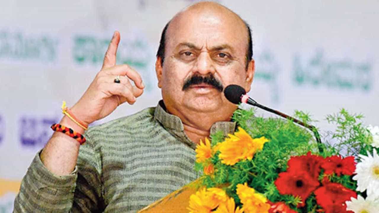 ವಕ್ಫ್ ವಿಚಾರದಲ್ಲಿ ಪ್ರಚೋದನಕಾರಿ ಹೇಳಿಕೆ: ಮಾಜಿ ಸಿಎಂ ಬೊಮ್ಮಾಯಿ ವಿರುದ್ಧದ ಕೇಸ್ ರದ್ದು ವಕ್ಫ್ ವಿಚಾರದಲ್ಲಿ ಪ್ರಚೋದನಕಾರಿ ಹೇಳಿಕೆ: ಮಾಜಿ ಸಿಎಂ ಬೊಮ್ಮಾಯಿ ವಿರುದ್ಧದ ಕೇಸ್ ರದ್ದು