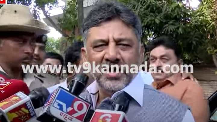 ನನ್ನ ಬಗ್ಗೆ ಅಸೂಯೆ ಪಡೋದ್ರಿಂದ ಕುಮಾರಸ್ವಾಮಿಗೆ ಖುಷಿ ಸಿಗೋದಾದರೆ ಬಹಳ ಸಂತೋಷ: ಡಿಕೆ ಶಿವಕುಮಾರ್ ನನ್ನ ಬಗ್ಗೆ ಅಸೂಯೆ ಪಡೋದ್ರಿಂದ ಕುಮಾರಸ್ವಾಮಿಗೆ ಖುಷಿ ಸಿಗೋದಾದರೆ ಬಹಳ ಸಂತೋಷ: ಡಿಕೆ ಶಿವಕುಮಾರ್