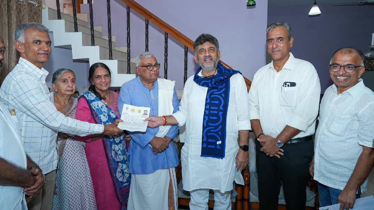 ಇ-ಖಾತೆ ಮಾಡಿಸಿಕೊಳ್ಳಿ, ವಂಚನೆಯಿಂದ ತಪ್ಪಿಸಿಕೊಳ್ಳಿ: ಡಿಸಿಎಂ ಡಿ. ಕೆ. ಶಿವಕುಮಾರ್