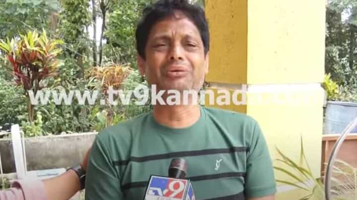 Bengaluru Stampede: ನನ್ನ ಮಗನ ಸಾವಿಗೆ ಸರ್ಕಾರವೇ ಹೊಣೆ, ಪೊಲೀಸರದ್ದೇನೂ ತಪ್ಪಿಲ್ಲ: ಡಿಟಿ ಲಕ್ಷ್ಮಣ, ಭೂಮಿಕ್ ತಂದೆ Bengaluru Stampede: ನನ್ನ ಮಗನ ಸಾವಿಗೆ ಸರ್ಕಾರವೇ ಹೊಣೆ, ಪೊಲೀಸರದ್ದೇನೂ ತಪ್ಪಿಲ್ಲ: ಡಿಟಿ ಲಕ್ಷ್ಮಣ, ಭೂಮಿಕ್ ತಂದೆ
