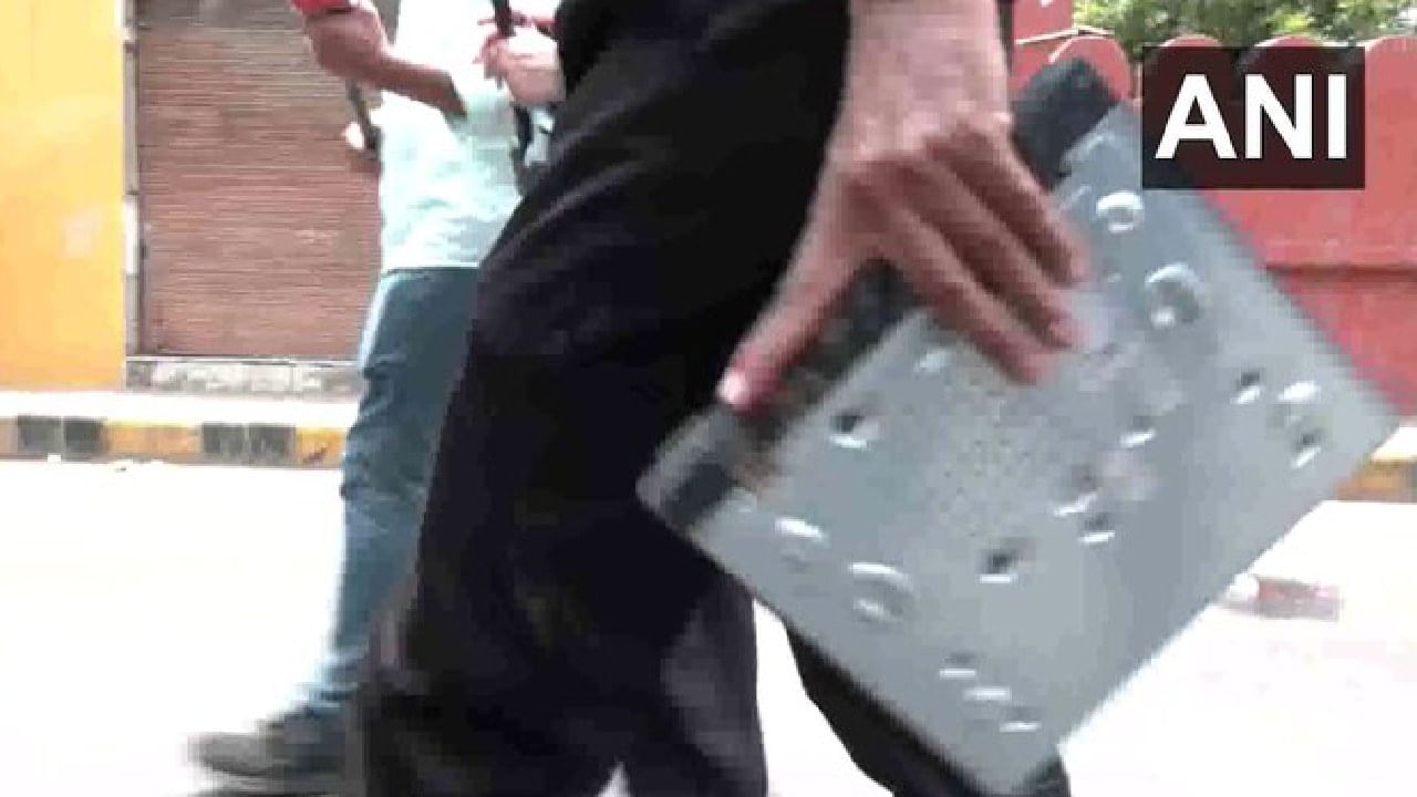 Plane Crash: ಕೊನೆಗೂ ಸಿಕ್ಕಿತು ಅಪಘಾತಕ್ಕೀಡಾದ ಏರ್ ಇಂಡಿಯಾ ವಿಮಾನದ ಡಿವಿಆರ್​; ಇದರಿಂದ ಏನು ಪ್ರಯೋಜನ?