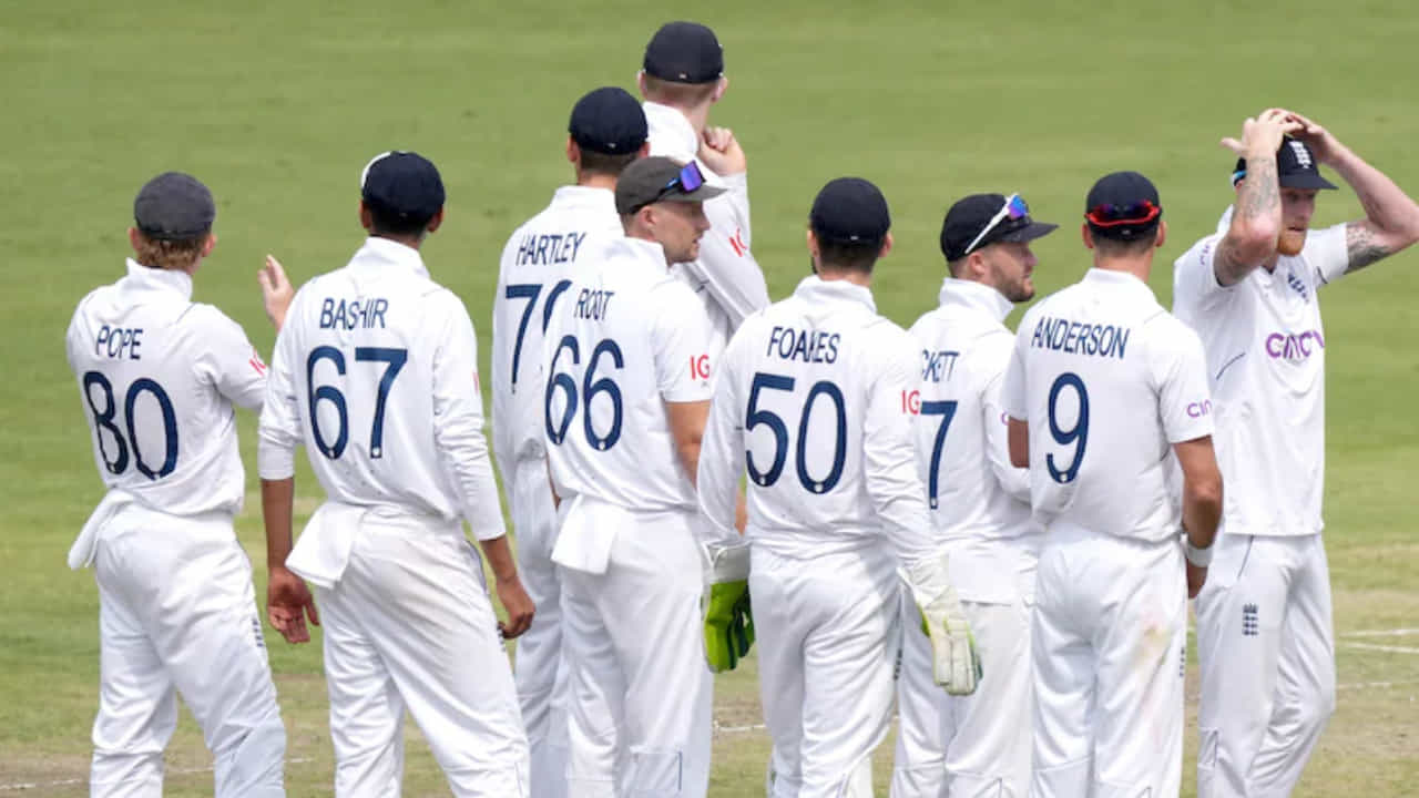IND vs ENG: 2ನೇ ಟೆಸ್ಟ್​ಗೆ ಪ್ಲೇಯಿಂಗ್ 11 ಪ್ರಕಟಿಸಿದ ಇಂಗ್ಲೆಂಡ್‌; ಇದ್ದಕ್ಕಿದ್ದಂತೆ ತಂಡದಿಂದ ಹೊರಬಿದ್ದ ಸ್ಟಾರ್ ವೇಗಿ