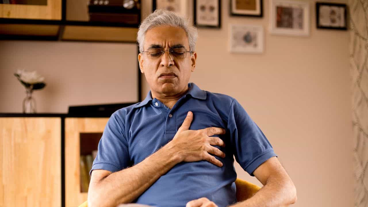 Gas Vs Heart Attack: ಗ್ಯಾಸ್ಟ್ರಿಕ್ ಅಥವಾ ಹೃದಯಾಘಾತ; ಎದೆನೋವನ್ನು ಗುರುತಿಸುವುದು ಹೇಗೆ?