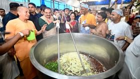 ಪುರಿ ಜಗನ್ನಾಥ ರಥಯಾತ್ರೆಯಲ್ಲಿ ಭಕ್ತರಿಗೆ ಪ್ರಸಾದ ತಯಾರಿಸಿದ ಗೌತಮ್ ಅದಾನಿ ಪುರಿ ಜಗನ್ನಾಥ ರಥಯಾತ್ರೆಯಲ್ಲಿ ಭಕ್ತರಿಗೆ ಪ್ರಸಾದ ತಯಾರಿಸಿದ ಗೌತಮ್ ಅದಾನಿ