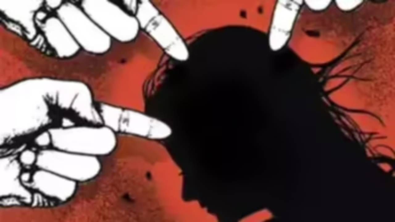 ಕೋಲ್ಕತ್ತಾ: ಕಾನೂನು ವಿದ್ಯಾರ್ಥಿನಿ ಮೇಲೆ ಕಾಲೇಜಿನ ಆವರಣದೊಳಗೆ ಸಾಮೂಹಿಕ ಅತ್ಯಾಚಾರ ಕೋಲ್ಕತ್ತಾ: ಕಾನೂನು ವಿದ್ಯಾರ್ಥಿನಿ ಮೇಲೆ ಕಾಲೇಜಿನ ಆವರಣದೊಳಗೆ ಸಾಮೂಹಿಕ ಅತ್ಯಾಚಾರ