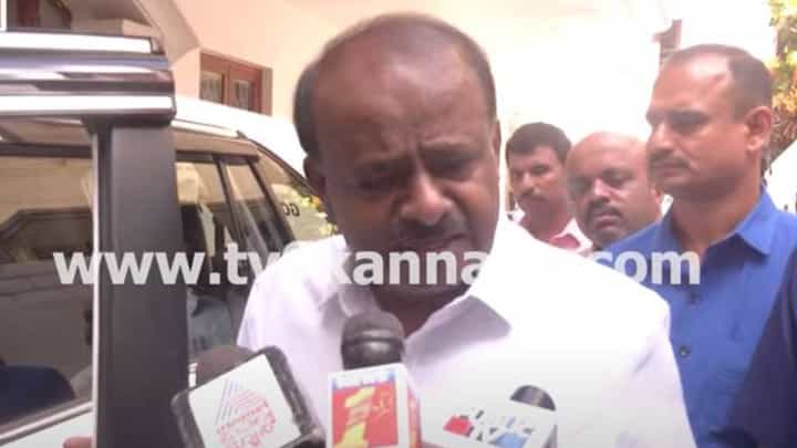 ಶಿವಕುಮಾರ್ ಲೂಟಿ ಹೊಡೆದ ಹಣದಿಂದ ಬಟ್ಟೆ ಹೊಲಿಸಿಕೊಳ್ಳುವ ದಾರಿದ್ರ್ಯ ನನಗೆ ಬಂದಿಲ್ಲ: ಕುಮಾರಸ್ವಾಮಿ ಶಿವಕುಮಾರ್ ಲೂಟಿ ಹೊಡೆದ ಹಣದಿಂದ ಬಟ್ಟೆ ಹೊಲಿಸಿಕೊಳ್ಳುವ ದಾರಿದ್ರ್ಯ ನನಗೆ ಬಂದಿಲ್ಲ: ಕುಮಾರಸ್ವಾಮಿ