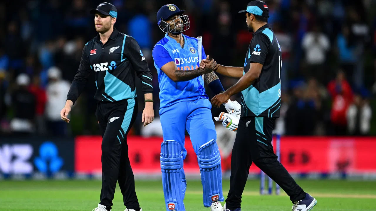 IND vs NZ: ನ್ಯೂಜಿಲೆಂಡ್ ವಿರುದ್ಧ 20 ದಿನಗಳ ಅಂತರದಲ್ಲಿ 8 ಪಂದ್ಯಗಳನ್ನಾಡಲಿದೆ ಟೀಂ ಇಂಡಿಯಾ IND vs NZ: ನ್ಯೂಜಿಲೆಂಡ್ ವಿರುದ್ಧ 20 ದಿನಗಳ ಅಂತರದಲ್ಲಿ 8 ಪಂದ್ಯಗಳನ್ನಾಡಲಿದೆ ಟೀಂ ಇಂಡಿಯಾ