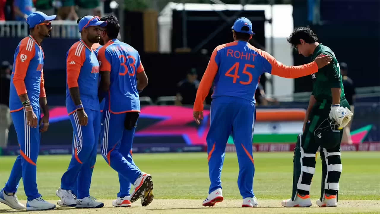 ಪಾಕ್ ವಿರುದ್ಧದ ಪಂದ್ಯಕ್ಕೂ ಮುನ್ನ ಟೀಂ ಇಂಡಿಯಾಗೆ ಬೆದರಿಕೆ; 2 ದಿನ ಹೋಟೆಲ್​ನಲ್ಲೇ ಲಾಕ್..!