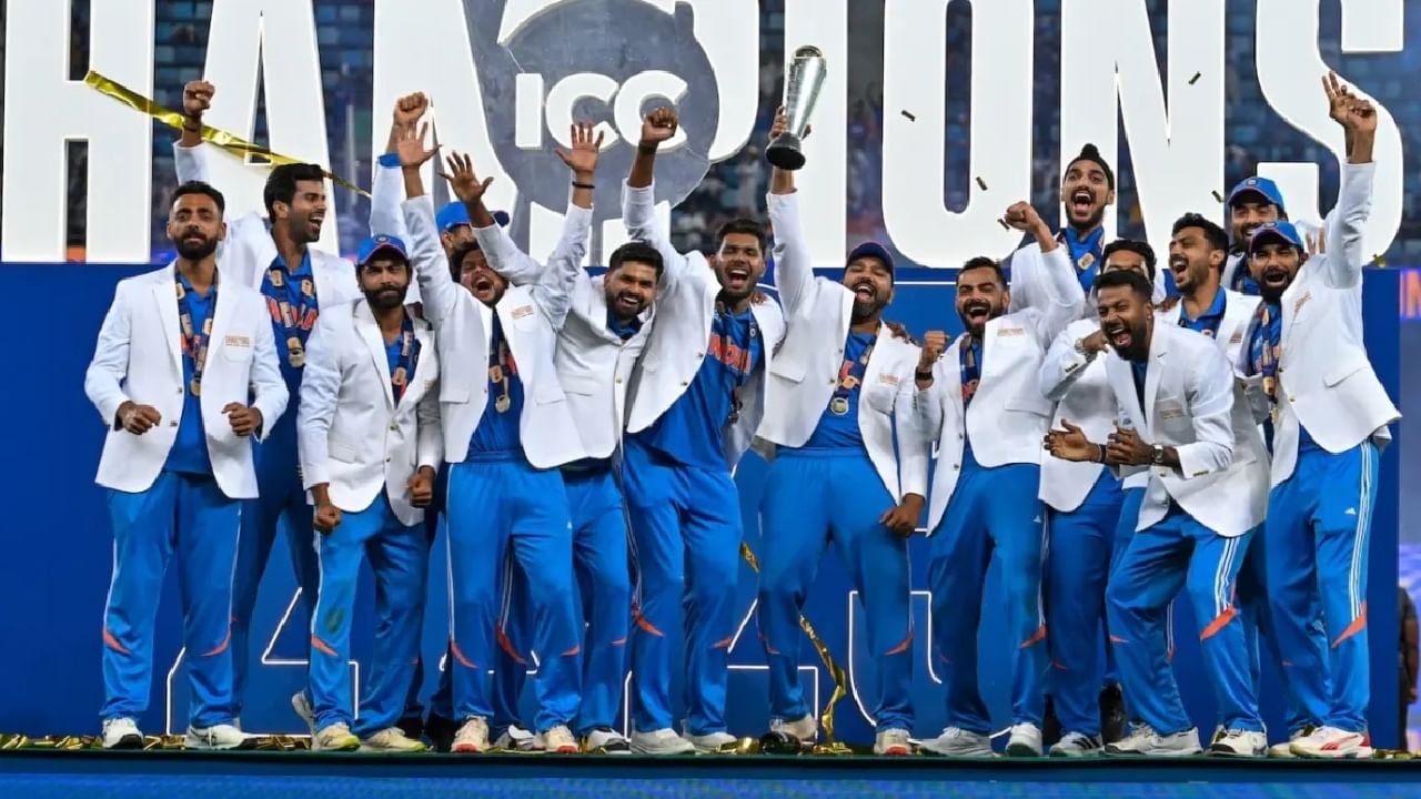 ಇದಕ್ಕೂ ಮುನ್ನ ಈ ಪಟ್ಟಿಯಲ್ಲಿ ಟೀಮ್ ಇಂಡಿಯಾ ಅಗ್ರಸ್ಥಾನದಲ್ಲಿತ್ತು. ಭಾರತ ತಂಡವು ಈವರೆಗೆ 14 ಬಾರಿ ಐಸಿಸಿ ಟೂರ್ನಿಯಲ್ಲಿ ಫೈನಲ್ ಪಂದ್ಯವಾಡಿದೆ. ಈ ವೇಳೆ 2 ಏಕದಿನ ವಿಶ್ವಕಪ್, 2 ಟಿ20 ವಿಶ್ವಕಪ್ ಹಾಗೂ 3 ಚಾಂಪಿಯನ್ಸ್ ಟ್ರೋಫಿಯಯನ್ನು ಭಾರತ ತಂಡ ಗೆದ್ದುಕೊಂಡಿದೆ.