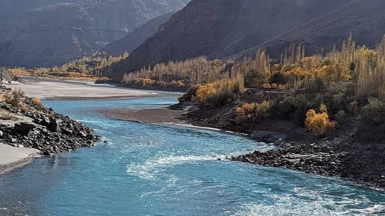 Indus Waters Treaty: ಸಿಂಧೂ ಜಲ ಒಪ್ಪಂದದ ರದ್ದತಿ ಮರುಪರಿಶೀಲಿಸಿ; ಭಾರತಕ್ಕೆ 4 ಬಾರಿ ಪತ್ರ ಬರೆದ ಪಾಕಿಸ್ತಾನ Indus Waters Treaty: ಸಿಂಧೂ ಜಲ ಒಪ್ಪಂದದ ರದ್ದತಿ ಮರುಪರಿಶೀಲಿಸಿ; ಭಾರತಕ್ಕೆ 4 ಬಾರಿ ಪತ್ರ ಬರೆದ ಪಾಕಿಸ್ತಾನ