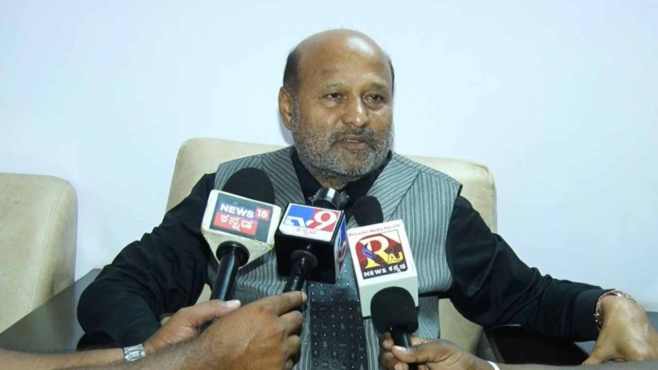 ಮುಂದಿನ 3 ತಿಂಗಳಲ್ಲಿ ಡಿಕೆ ಶಿವಕುಮಾರ್​ ಸಿಎಂ ಆಗ್ತಾರೆ: ಶಾಸಕ ಇಕ್ಬಾಲ್ ಹುಸೇನ್ ಭವಿಷ್ಯ
