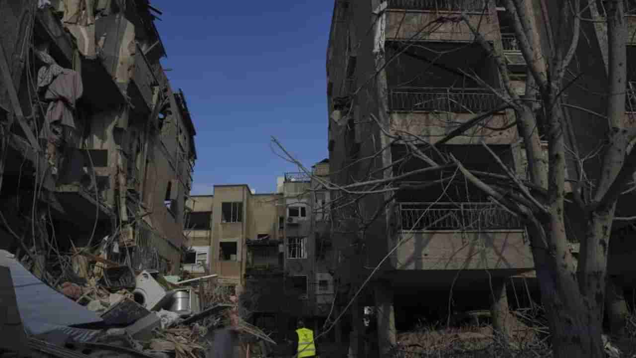 ಇರಾನ್​​ನಲ್ಲಿರುವ ಕನ್ನಡಿಗರೆ ಗಮನಿಸಿ... ಭಾರತೀಯ ದೂತಾವಾಸದ ಸಲಹೆಗಳಿವು; ಇಲ್ಲಿದೆ ವಾಟ್ಸಾಪ್, ಟೆಲಿಗ್ರಾಮ್ ಲಿಂಕ್