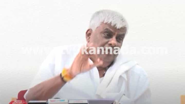 ವರ್ಗಾವಣೆ ಧಂದೆಯನ್ನು ಸರ್ಕಾರ ಎಗ್ಗಿಲ್ಲದೆ ನಡೆಸುತ್ತಿದೆ ಎಂದ ಜೆಡಿಎಸ್ ಶಾಸಕ ಹೆಚ್ ಡಿ ರೇವಣ್ಣ ವರ್ಗಾವಣೆ ಧಂದೆಯನ್ನು ಸರ್ಕಾರ ಎಗ್ಗಿಲ್ಲದೆ ನಡೆಸುತ್ತಿದೆ ಎಂದ ಜೆಡಿಎಸ್ ಶಾಸಕ ಹೆಚ್ ಡಿ ರೇವಣ್ಣ