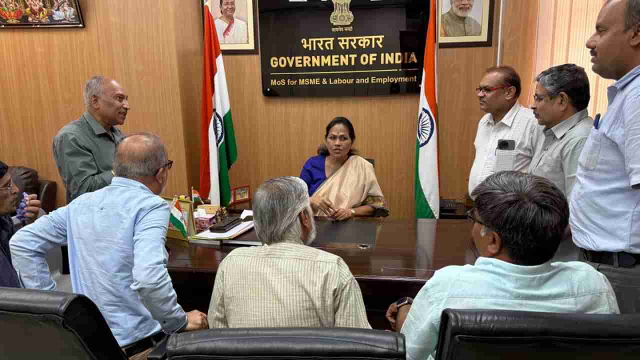 ನೌಕರರ ಭವಿಷ್ಯ ನಿಧಿ: ಹೈಯರ್ ಪೆನ್ಷನ್ ಸಮಸ್ಯೆಗೆ ಶೀಘ್ರ ಪರಿಹಾರ, ಸಚಿವೆ ಶೋಭಾ ಕರಂದ್ಲಾಜೆ ಭರವಸೆ