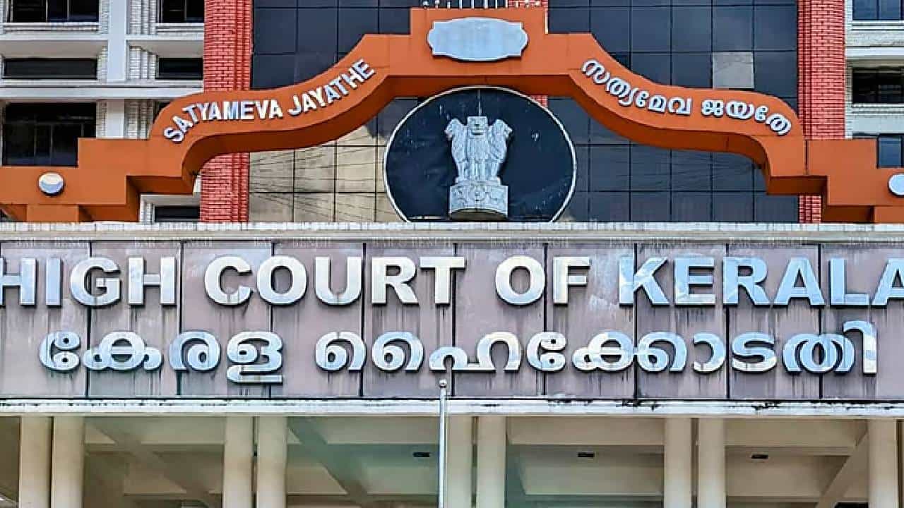 ತಂದೆ ಮುಸ್ಲಿಂ, ತಾಯಿ ಹಿಂದೂ, ಮಗನಿಗೆ ಇಸ್ಲಾಂ ಇಷ್ಟವಿಲ್ಲ, ಕೋರ್ಟ್​ ಕೊಟ್ಟ ತೀರ್ಪೇನು?