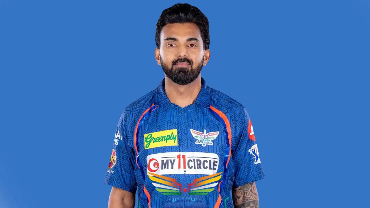 2021 ರಲ್ಲಿ ಲಕ್ನೋ ಸೂಪರ್ ಜೈಂಟ್ಸ್ ತಂಡದ ನಾಯಕರಾಗಿ ಆಯ್ಕೆಯಾದ ಕೆಎಲ್ ರಾಹುಲ್ ಎಲ್ಎಸ್ಜಿ ಪರ ಒಟ್ಟು ಮೂರು ಸೀಸನ್ ಆಡಿದ್ದಾರೆ. ಈ ವೇಳೆ ಒಟ್ಟು 38 ಪಂದ್ಯಗಳಲ್ಲಿ 1410 ರನ್ ಕಲೆಹಾಕಿದ್ದಾರೆ. ಈ ಮೂಲಕ ಲಕ್ನೋ ಸೂಪರ್ ಜೈಂಟ್ಸ್ ಪರ ಅತ್ಯಧಿಕ ರನ್ ಕಲೆಹಾಕಿದ ಬ್ಯಾಟರ್ ಎನಿಸಿಕೊಂಡಿದ್ದಾರೆ.