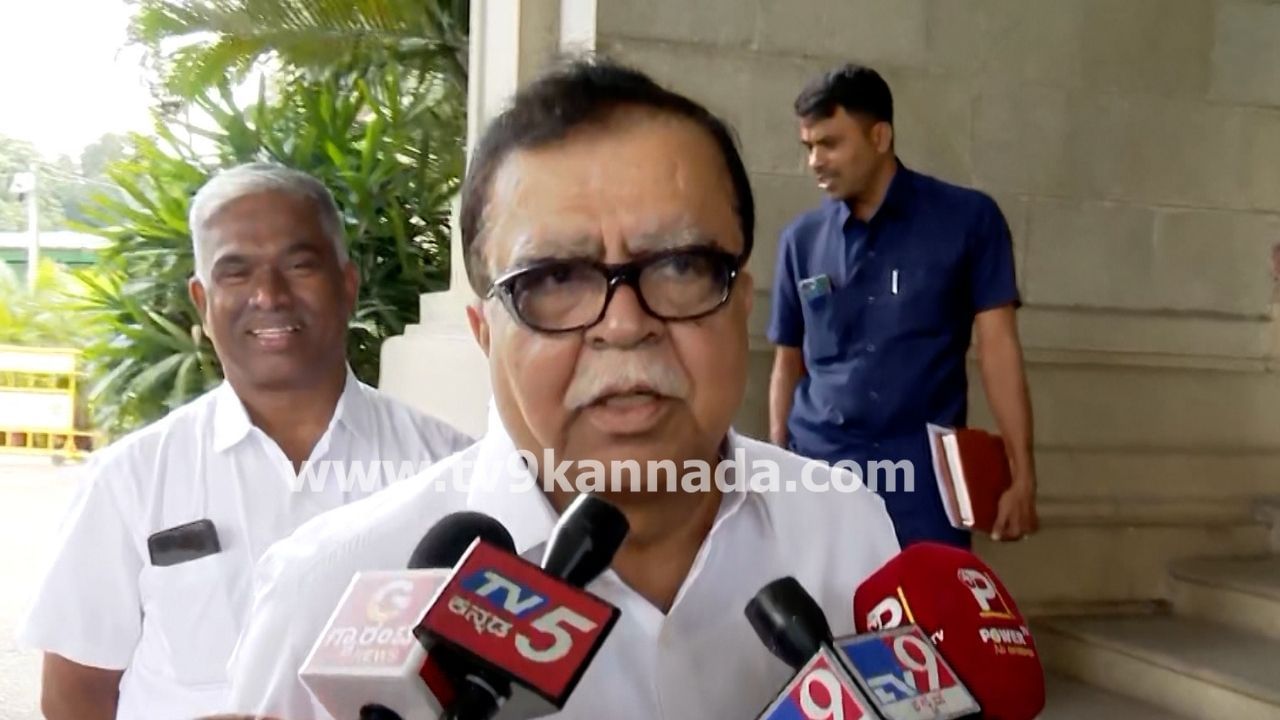 ಕಾಂಗ್ರೆಸ್ ಶಾಸಕರ ಅಸಮಾಧಾನದ ಬೆಂಕಿಗೆ ತುಪ್ಪ ಸುರಿದ ಕೆಎನ್ ರಾಜಣ್ಣ: ಕ್ರಾಂತಿ, ಪವರ್ ಸೆಂಟರ್ ಹೇಳಿಕೆಯಿಂದ ಸಂಚಲನ ಕಾಂಗ್ರೆಸ್ ಶಾಸಕರ ಅಸಮಾಧಾನದ ಬೆಂಕಿಗೆ ತುಪ್ಪ ಸುರಿದ ಕೆಎನ್ ರಾಜಣ್ಣ: ಕ್ರಾಂತಿ, ಪವರ್ ಸೆಂಟರ್ ಹೇಳಿಕೆಯಿಂದ ಸಂಚಲನ