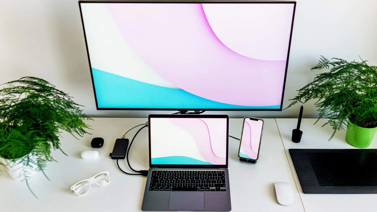 Tech Tips: ಲ್ಯಾಪ್‌ಟಾಪ್ ಅನ್ನು ಮಾನಿಟರ್‌ಗೆ ಸಂಪರ್ಕಿಸುವುದು ಹೇಗೆ?: ಇಲ್ಲಿದೆ ಸುಲಭ ಮಾರ್ಗ