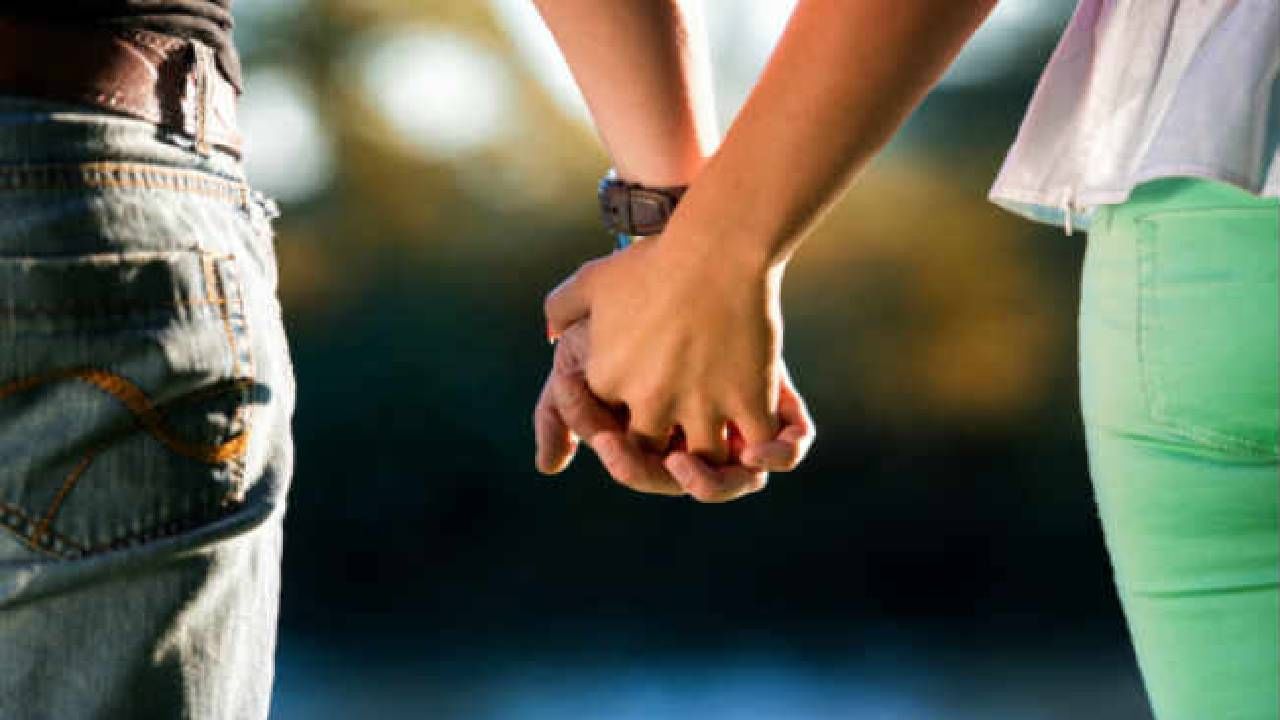 ಲಿವ್-ಇನ್ ರಿಲೇಶನ್ಶಿಪ್ ಭಾರತೀಯ ಮಧ್ಯಮ ವರ್ಗದ ಮೌಲ್ಯಗಳಿಗೆ ವಿರುದ್ಧವಾಗಿದೆ: ಅಲಹಾಬಾದ್ ಹೈಕೋರ್ಟ್ ಲಿವ್-ಇನ್ ರಿಲೇಶನ್ಶಿಪ್ ಭಾರತೀಯ ಮಧ್ಯಮ ವರ್ಗದ ಮೌಲ್ಯಗಳಿಗೆ ವಿರುದ್ಧವಾಗಿದೆ: ಅಲಹಾಬಾದ್ ಹೈಕೋರ್ಟ್