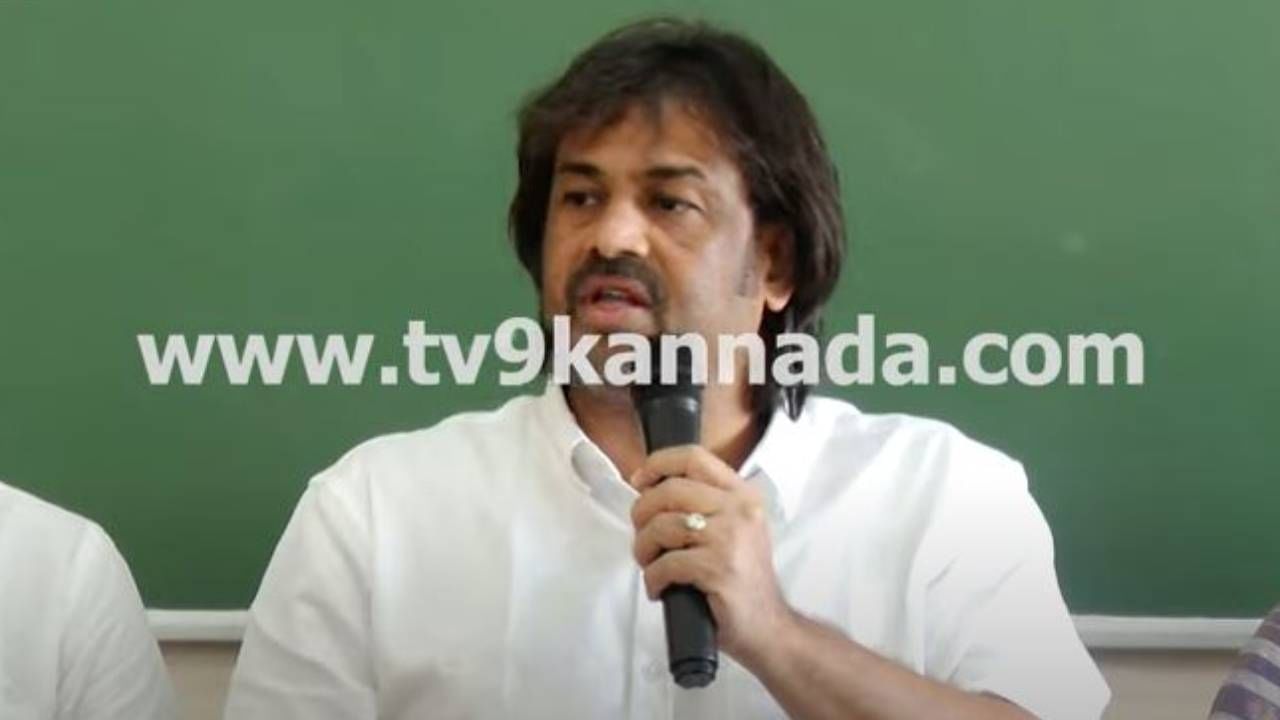 ಈಗಲೂ ಯಡಿಯೂರಪ್ಪನವರ ಸರ್ಕಾರ ಅಧಿಕಾರದಲ್ಲಿದೆ ಅಂತ ಸಂಸದ ರಾಘವೇಂದ್ರ ಭಾವಿಸಿದ್ದಾರೆ: ಮಧು ಬಂಗಾರಪ್ಪ