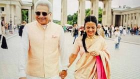ಸದ್ದಿಲ್ಲದೇ ಎರಡನೇ ಮದುವೆಯಾದ ಟಿಎಂಸಿ ಸಂಸದೆ ಮಹುವಾ ಮೊಯಿತ್ರಾ ಸದ್ದಿಲ್ಲದೇ ಎರಡನೇ ಮದುವೆಯಾದ ಟಿಎಂಸಿ ಸಂಸದೆ ಮಹುವಾ ಮೊಯಿತ್ರಾ