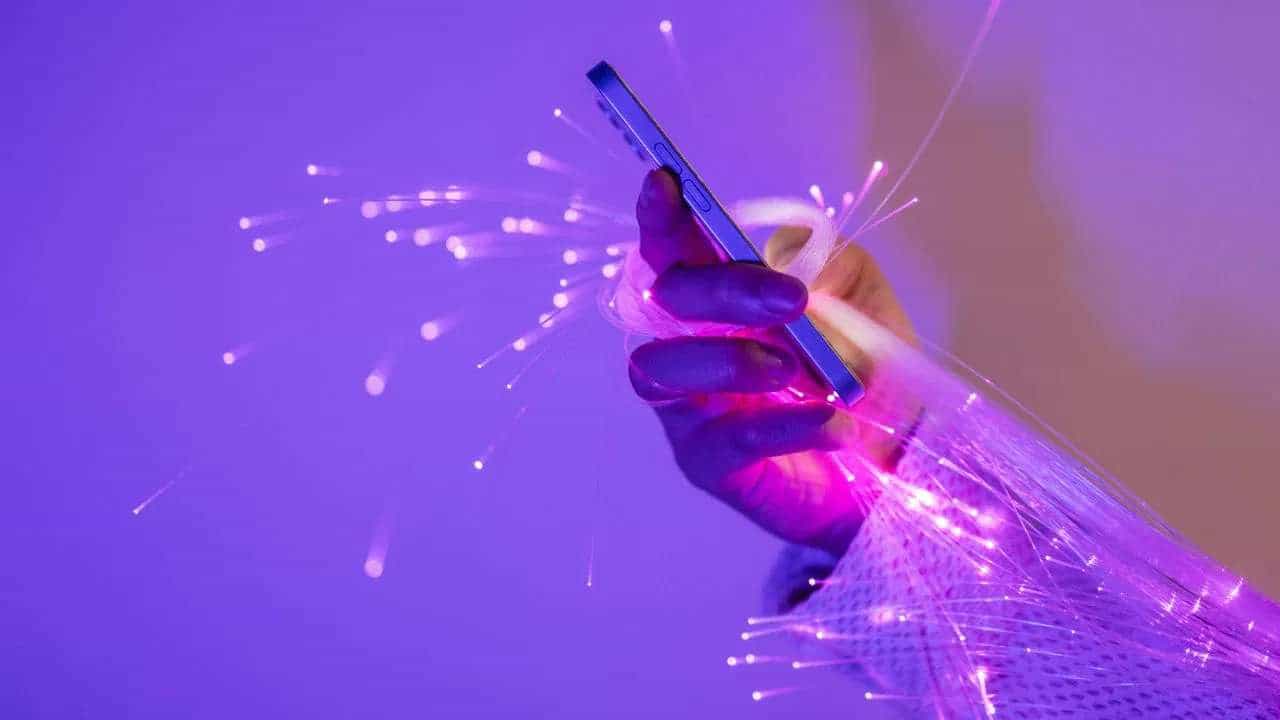 Telecom Survey: ಭಾರತದ ಎಷ್ಟು ಮನೆಗಳಲ್ಲಿ ಸ್ಮಾರ್ಟ್​​ಫೋನ್ ಇದೆ? ಇಲ್ಲಿದೆ ಕುತೂಹಲಕಾರಿ ಅಂಕಿ ಅಂಶ
