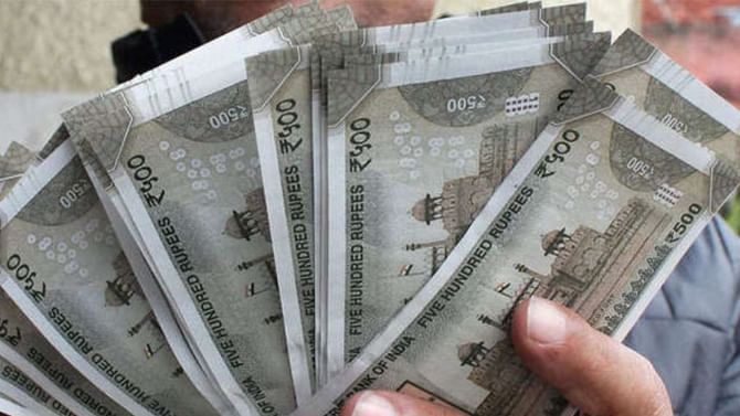 500 ರೂ ನೋಟು ಬ್ಯಾನ್ ಆಗುತ್ತಾ? ಇದು ಸುಳ್ಳು ಸುದ್ದಿ