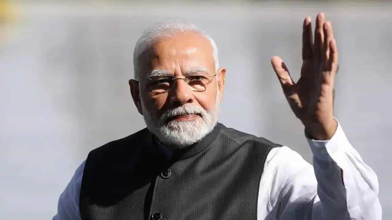 PM Modi 3.0: 11 ವರ್ಷಗಳ ಪೂರೈಸಿದ ನರೇಂದ್ರ ಮೋದಿ ಸರ್ಕಾರ, ನಮೋ ಆ್ಯಪ್ನಲ್ಲಿ ಜನ್ ಮನ್ ಸಮೀಕ್ಷೆ PM Modi 3.0: 11 ವರ್ಷಗಳ ಪೂರೈಸಿದ ನರೇಂದ್ರ ಮೋದಿ ಸರ್ಕಾರ, ನಮೋ ಆ್ಯಪ್ನಲ್ಲಿ ಜನ್ ಮನ್ ಸಮೀಕ್ಷೆ