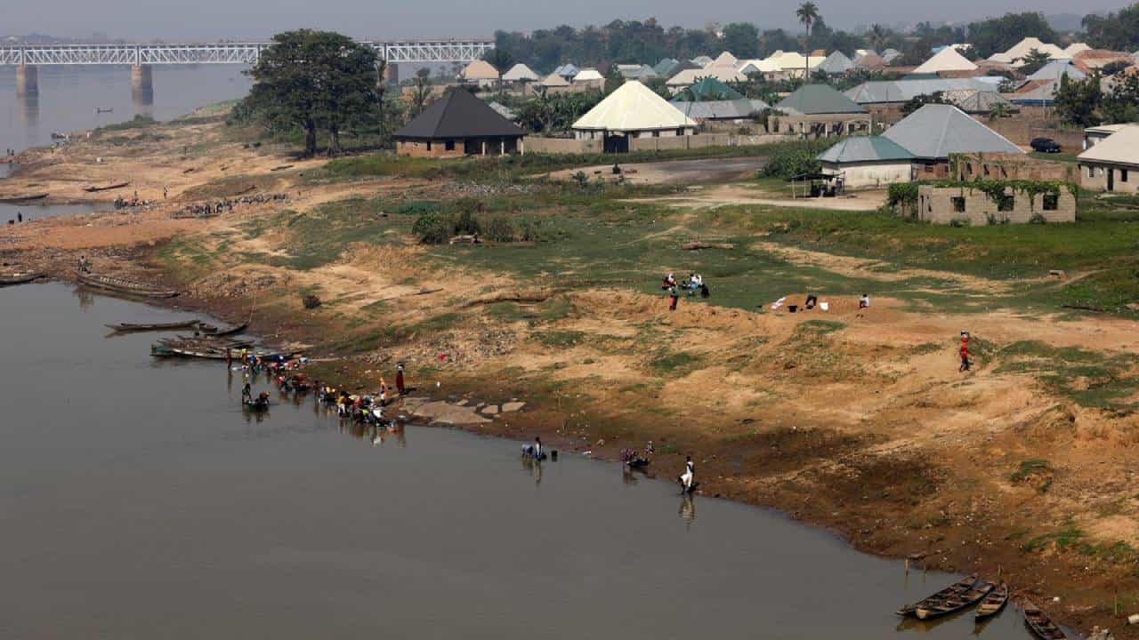 Nigeria Benue Massacre: ಬಂದೂಕುಧಾರಿಗಳಿಂದ ಮನಬಂದಂತೆ ಗುಂಡಿನ ದಾಳಿ, 100 ಮಂದಿ ಸಾವು Nigeria Benue Massacre: ಬಂದೂಕುಧಾರಿಗಳಿಂದ ಮನಬಂದಂತೆ ಗುಂಡಿನ ದಾಳಿ, 100 ಮಂದಿ ಸಾವು