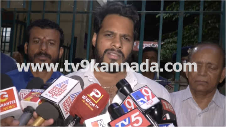 ರಾಜ್ಯದ ಪ್ರತಿಯೊಬ್ಬ ಪ್ರಜೆಗೂ ನೋವಾಗಿದೆ: ಕಾಲ್ತುಳಿತ ದುರಂತಕ್ಕೆ ಮರುಗಿದ ನಿಖಿಲ್ ಕುಮಾರಸ್ವಾಮಿ ರಾಜ್ಯದ ಪ್ರತಿಯೊಬ್ಬ ಪ್ರಜೆಗೂ ನೋವಾಗಿದೆ: ಕಾಲ್ತುಳಿತ ದುರಂತಕ್ಕೆ ಮರುಗಿದ ನಿಖಿಲ್ ಕುಮಾರಸ್ವಾಮಿ