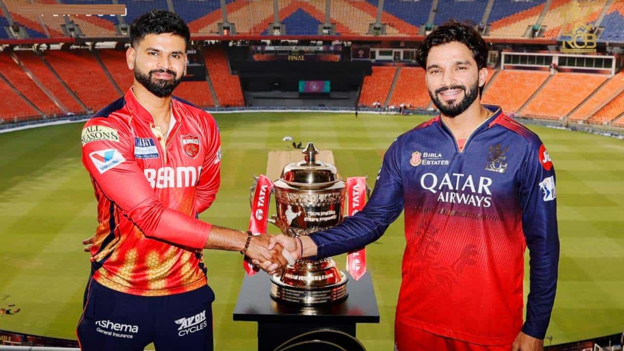 RCB vs PBKS, IPL 2025 Final: ಒಂದು ತಂಡದ ಕನಸು ಇಂದು ನನಸು: ಮೊದಲ ಕಪ್ಗೆ ಆರ್ಸಿಬಿ-ಪಂಜಾಬ್ ನಡುವೆ ಕೊನೆಯ ಹೋರಾಟ RCB vs PBKS, IPL 2025 Final: ಒಂದು ತಂಡದ ಕನಸು ಇಂದು ನನಸು: ಮೊದಲ ಕಪ್ಗೆ ಆರ್ಸಿಬಿ-ಪಂಜಾಬ್ ನಡುವೆ ಕೊನೆಯ ಹೋರಾಟ