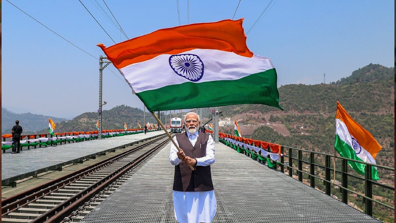 ವಿಪಕ್ಷಗಳ ಟೀಕೆಯ ಬೆನ್ನಲ್ಲೇ ಜಿ7 ಶೃಂಗಸಭೆಗೆ ಕೆನಡಾದಿಂದ ಮೋದಿಗೆ ಆಹ್ವಾನ ವಿಪಕ್ಷಗಳ ಟೀಕೆಯ ಬೆನ್ನಲ್ಲೇ ಜಿ7 ಶೃಂಗಸಭೆಗೆ ಕೆನಡಾದಿಂದ ಮೋದಿಗೆ ಆಹ್ವಾನ