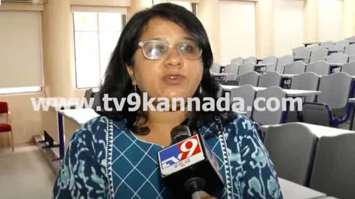 Gujarat Plane Crash: ಕುಟುಂಬದೊಂದಿಗೆ ಬಲಿಯಾದ ಪ್ರತೀಕ್ ಜೋಶಿಯನ್ನು ನೆನೆದು ದುಃಖಿಸುತ್ತಿರುವ ಸಹಪಾಠಿಗಳು Gujarat Plane Crash: ಕುಟುಂಬದೊಂದಿಗೆ ಬಲಿಯಾದ ಪ್ರತೀಕ್ ಜೋಶಿಯನ್ನು ನೆನೆದು ದುಃಖಿಸುತ್ತಿರುವ ಸಹಪಾಠಿಗಳು