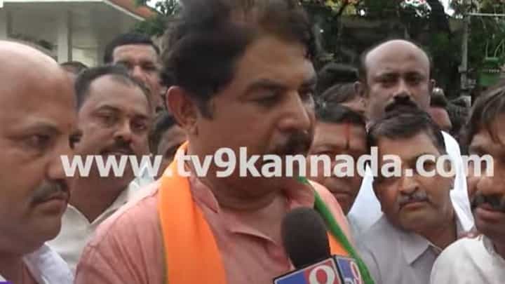 ಸರ್ಕಾರವನ್ನು ಕಿತ್ತೆಸೆಯುವವರೆಗೆ ಬಿಜೆಪಿಯ ಹೋರಾಟ ಮುಂದುವರಿಯಲಿದೆ, ವಿಶ್ರಮಿಸುವುದಿಲ್ಲ: ಅರ್ ಅಶೋಕ ಸರ್ಕಾರವನ್ನು ಕಿತ್ತೆಸೆಯುವವರೆಗೆ ಬಿಜೆಪಿಯ ಹೋರಾಟ ಮುಂದುವರಿಯಲಿದೆ, ವಿಶ್ರಮಿಸುವುದಿಲ್ಲ: ಅರ್ ಅಶೋಕ