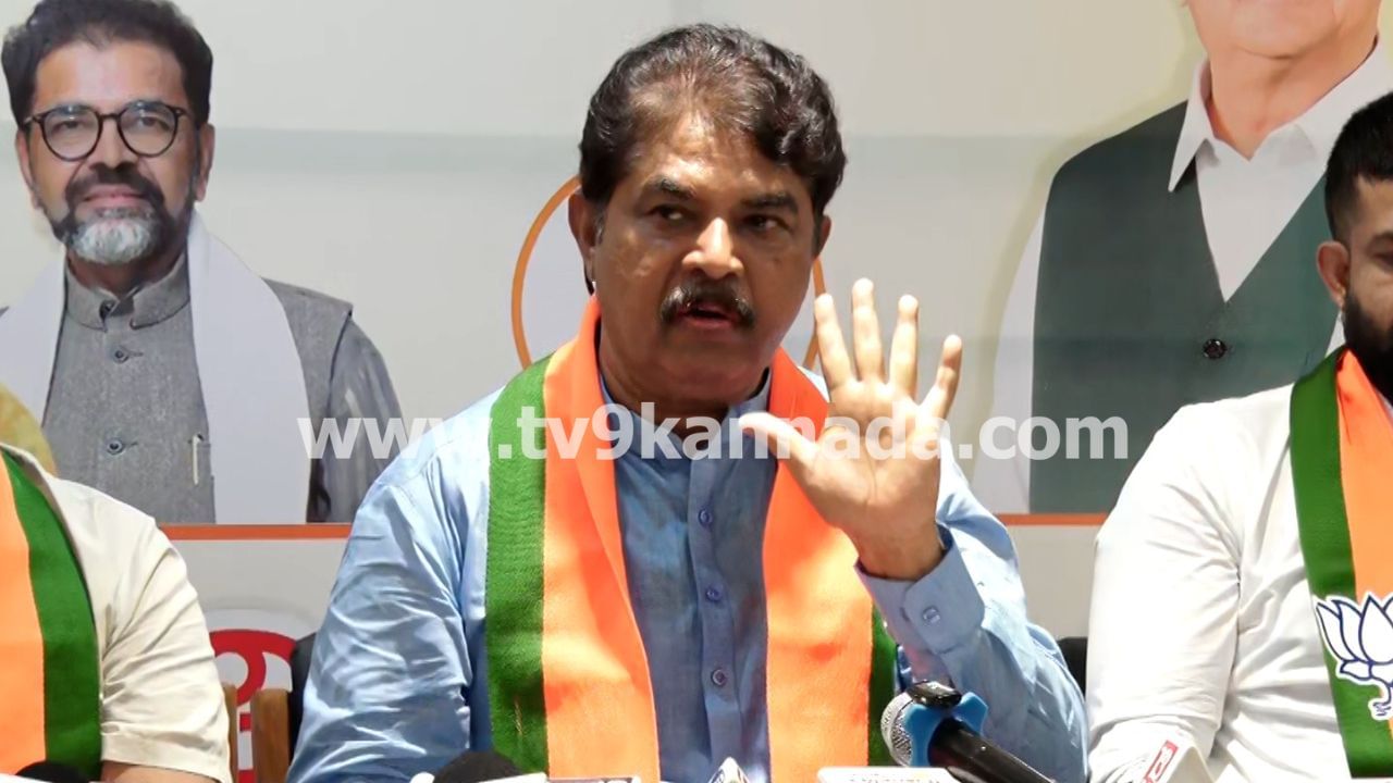 ಆರ್‌ಸಿಬಿ ಸಂಭ್ರಮಾಚರಣೆ ಕಾಲತ್ತುಳಿತ: ಹಲವು ಪ್ರಶ್ನೆಗಳನ್ನೆತ್ತಿದ ಬಿಜೆಪಿ, ಮಾನವ ಹಕ್ಕುಗಳ ಆಯೋಗಕ್ಕೆ ಪತ್ರ