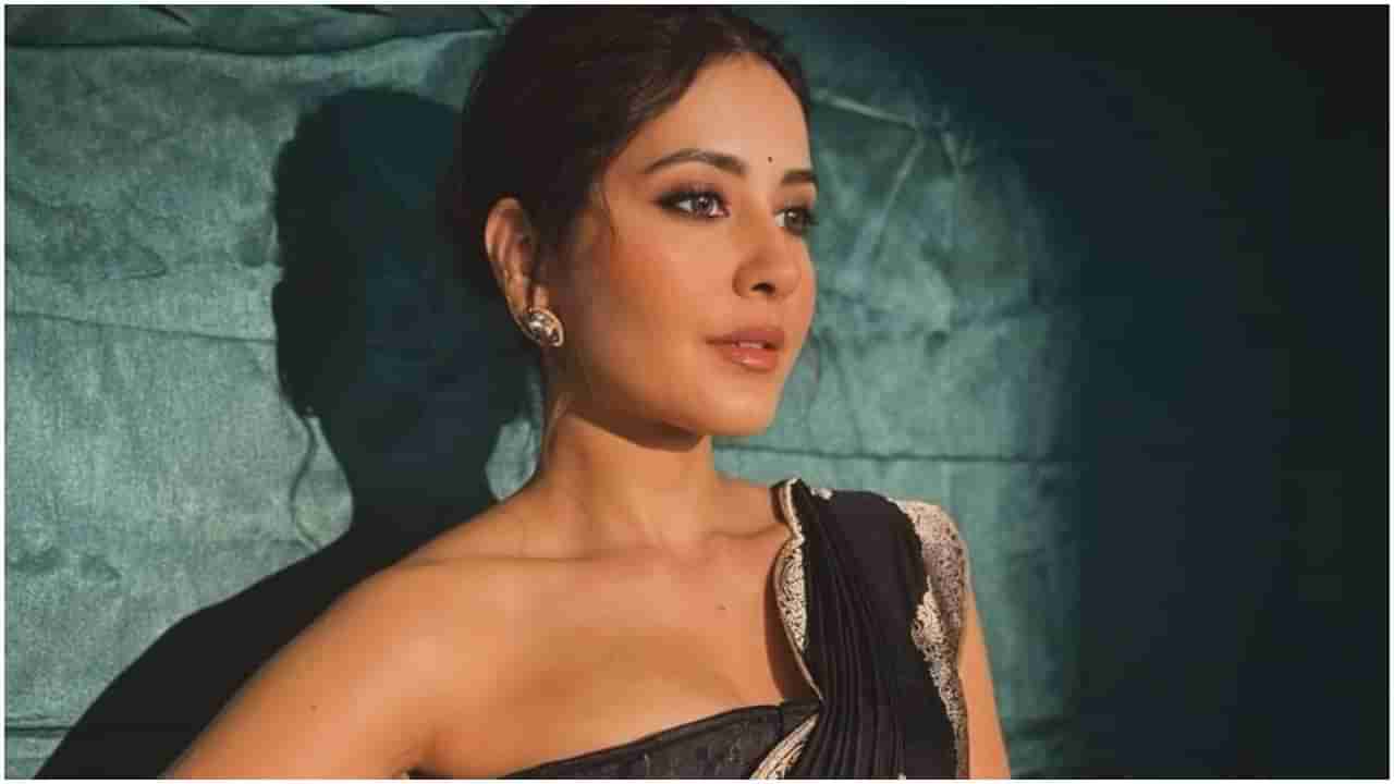 ಪಿಯುಸಿಯಲ್ಲಿ ಟಾಪರ್, ಐಎಎಸ್ ಓದಬೇಕಿದ್ದ ಯುವತಿ ನಟಿಯಾದ ಕಥೆ