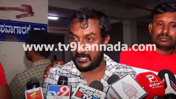 ನನ್ನ ಪತ್ನಿ ನಡತೆಗೆಟ್ಟವಳು, ಅವಳೇ ಮಗುವನ್ನು ಕೊಂದಿದ್ದು: ರಘು, ಮಗು ಕೊಂದ ಅರೋಪಿ ಶ್ವೇತಾ ಪತಿ ನನ್ನ ಪತ್ನಿ ನಡತೆಗೆಟ್ಟವಳು, ಅವಳೇ ಮಗುವನ್ನು ಕೊಂದಿದ್ದು: ರಘು, ಮಗು ಕೊಂದ ಅರೋಪಿ ಶ್ವೇತಾ ಪತಿ