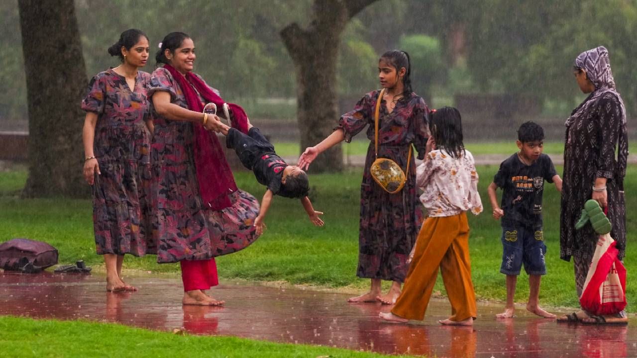 Karnataka Rains: ಕರ್ನಾಟಕದ ಈ ಜಿಲ್ಲೆಗಳಲ್ಲಿ ಜುಲೈ 3ರಿಂದ ಭಾರಿ ಮಳೆ