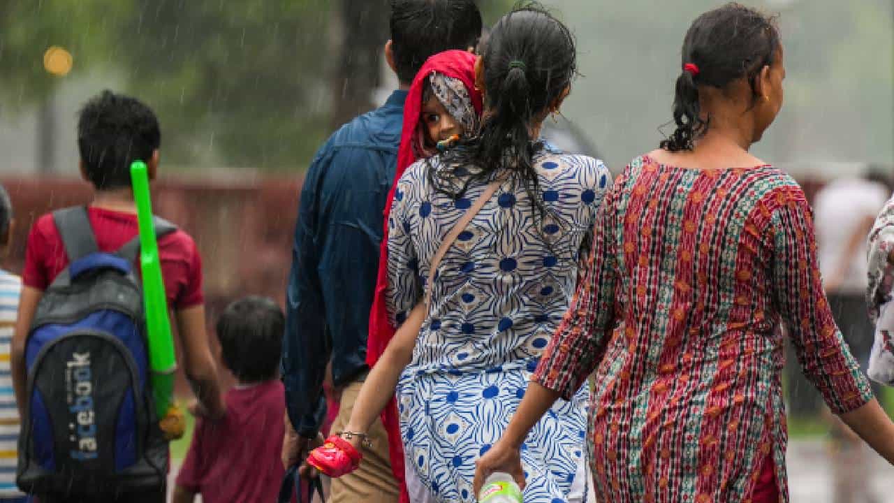Karnataka Rains: ಬೆಂಗಳೂರು ಸೇರಿ ಕರ್ನಾಟಕದ ಬಹುತೇಕ ಜಿಲ್ಲೆಗಳಲ್ಲಿ ಇಂದಿನಿಂದ ಮಳೆ ಚುರುಕು