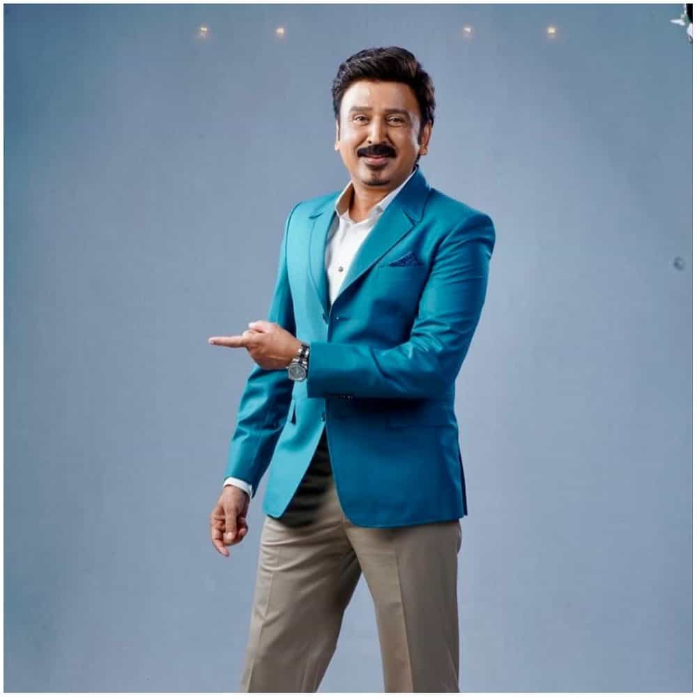 ರಮೇಶ್ ಅರವಿಂದ್ ಅವರು 39 ವರ್ಷಗಳಿಂದ ಬಣ್ಣದ ಲೋಕದಲ್ಲಿ ಬ್ಯುಸಿ ಇದ್ದಾರೆ. ಅವರಿಗೆ ಫ್ಯಾನ್ಸ್ ಕಡೆಯಿಂದ ವಿಶ್ಗಳು ಬರುತ್ತಿವೆ. ಅವರು ಇಷ್ಟು ವರ್ಷಗಳಲ್ಲಿ ನಟನಾಗಿ, ನಿರೂಪಕನಾಗಿ, ಸ್ಫೂರ್ತಿದಾಯಕ ಮಾತುಗಾರನಾಗಿ ಅವರು ಇಷ್ಟ ಆಗಿದ್ದಾರೆ.