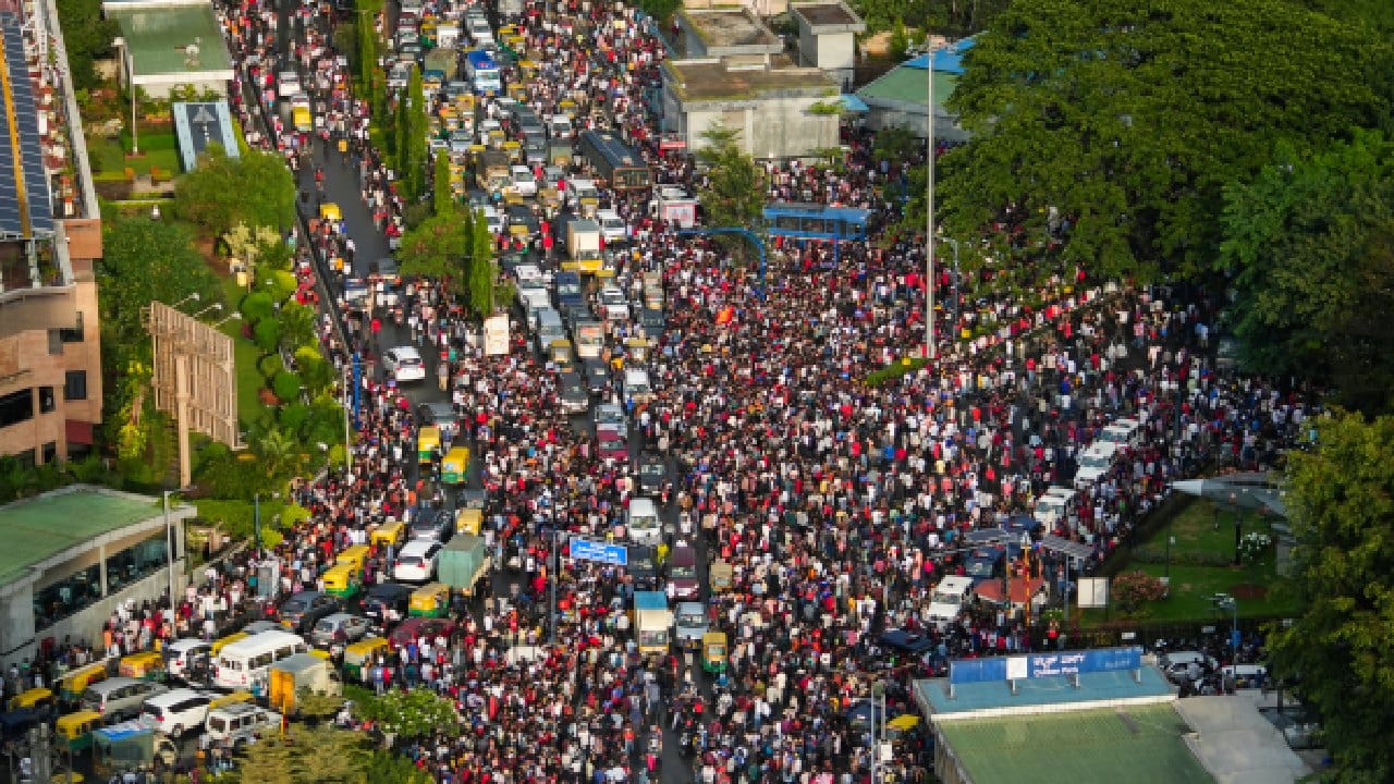 Bangalore Stampede: ಬೆಂಗಳೂರಿನಲ್ಲಿ ಕಾಲ್ತುಳಿತ; ಕಾಂಗ್ರೆಸ್ ಸರ್ಕಾರದ ವೈಫಲ್ಯವೇ ಕಾರಣವೆಂದ ಬಿಜೆಪಿ