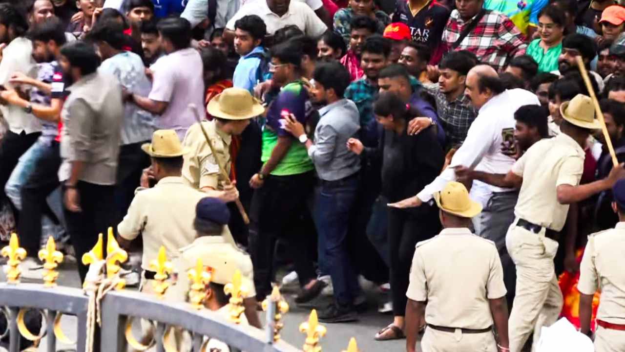 ಬೆಂಗಳೂರು ಕಾಲ್ತುಳಿತ ಬೆನ್ನಲ್ಲೇ ಎಚ್ಚೆತ್ತ ಆರೋಗ್ಯ ಇಲಾಖೆ: ಇನ್ಮುಂದೆ ಆರೋಗ್ಯ ಇಲಾಖೆಯ ಅನುಮತಿ ಕಡ್ಡಾಯ ಬೆಂಗಳೂರು ಕಾಲ್ತುಳಿತ ಬೆನ್ನಲ್ಲೇ ಎಚ್ಚೆತ್ತ ಆರೋಗ್ಯ ಇಲಾಖೆ: ಇನ್ಮುಂದೆ ಆರೋಗ್ಯ ಇಲಾಖೆಯ ಅನುಮತಿ ಕಡ್ಡಾಯ