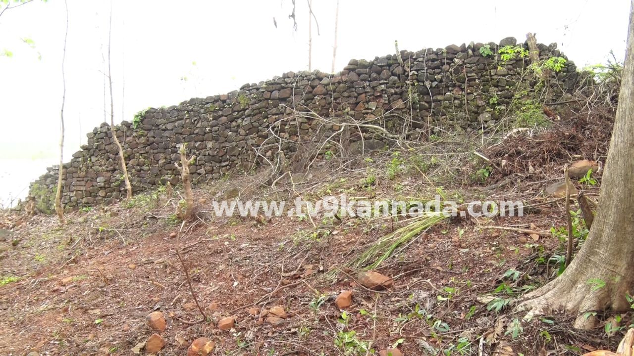 ಐತಿಹಾಸಿಕ ಸದಾಶಿವಗಡ ಕೊಟೆಯ ಮೇಲೆ ಜಂಗಲ್ ಲಾಡ್ಜ್ ಕಣ್ಣು: ರೆಸಾರ್ಟ್ ನಿರ್ಮಾಣಕ್ಕೆ ಸ್ಥಳೀಯ ಸಂಘಟನೆಗಳ ವಿರೋಧ