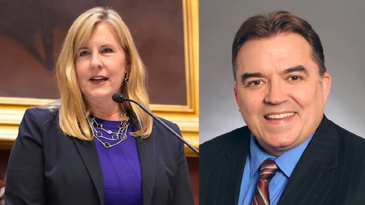 ಅಮೆರಿಕ: ಪೊಲೀಸ್ ವೇಷದಲ್ಲಿ ಬಂದು ಇಬ್ಬರು ರಾಜಕಾರಣಿಗಳ ಮೇಲೆ ಗುಂಡು ಹಾರಿಸಿದ ಹಂತಕ, ಓರ್ವ ಸಾವು ಅಮೆರಿಕ: ಪೊಲೀಸ್ ವೇಷದಲ್ಲಿ ಬಂದು ಇಬ್ಬರು ರಾಜಕಾರಣಿಗಳ ಮೇಲೆ ಗುಂಡು ಹಾರಿಸಿದ ಹಂತಕ, ಓರ್ವ ಸಾವು