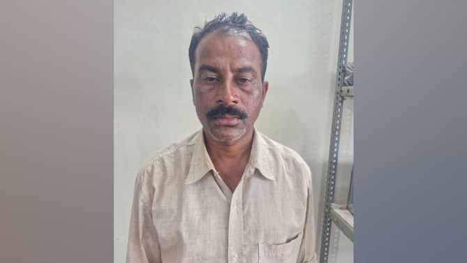 ಶಿವಮೊಗ್ಗ: ಮದುವೆಗೂ ಮುನ್ನವೇ ಗರ್ಭಿಣಿಯಾದ ಮಗಳು, ಹೀನ ಕೃತ್ಯ ಎಸಗಿದ ತಂದೆ ಶಿವಮೊಗ್ಗ: ಮದುವೆಗೂ ಮುನ್ನವೇ ಗರ್ಭಿಣಿಯಾದ ಮಗಳು, ಹೀನ ಕೃತ್ಯ ಎಸಗಿದ ತಂದೆ