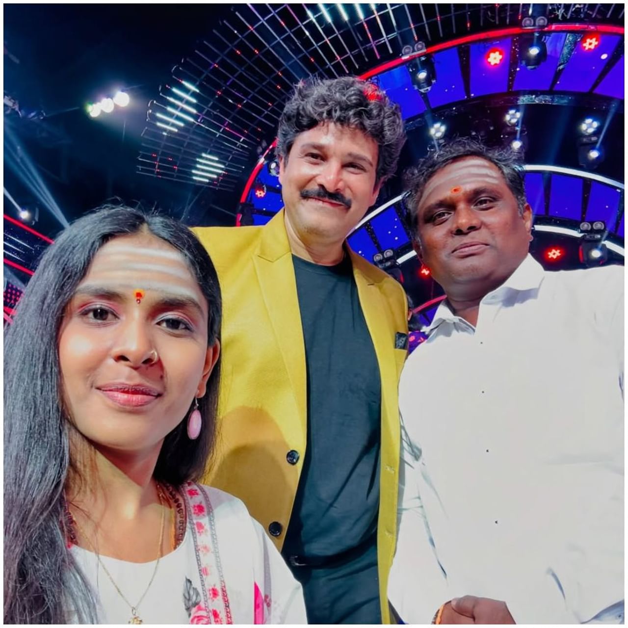 ‘ಸರಿಗಮಪ ಸೀಸನ್ 21’ರ ವಿನ್ನರ್ ಸ್ಥಾನ ಬೀದರ್​ನ ಶಿವಾನಿ ಸ್ವಾಮಿಗೆ ಸಿಕ್ಕಿದೆ . ಅದ್ಭುತ ಕಂಠದ ಮೂಲಕ ಎಲ್ಲರ ಗಮನ ಸೆಳೆದ ಅವರಿಗೆ ವಿಜಯದ ಕಿರೀಟ ಸಿಕ್ಕಿದೆ. ಜೀ5 ಒಟಿಟಿಯಲ್ಲಿ ಜೂನ್ 5ರಂದು ಎಪಿಸೋಡ್ ಪ್ರಸಾರ ಕಂಡಿದೆ.